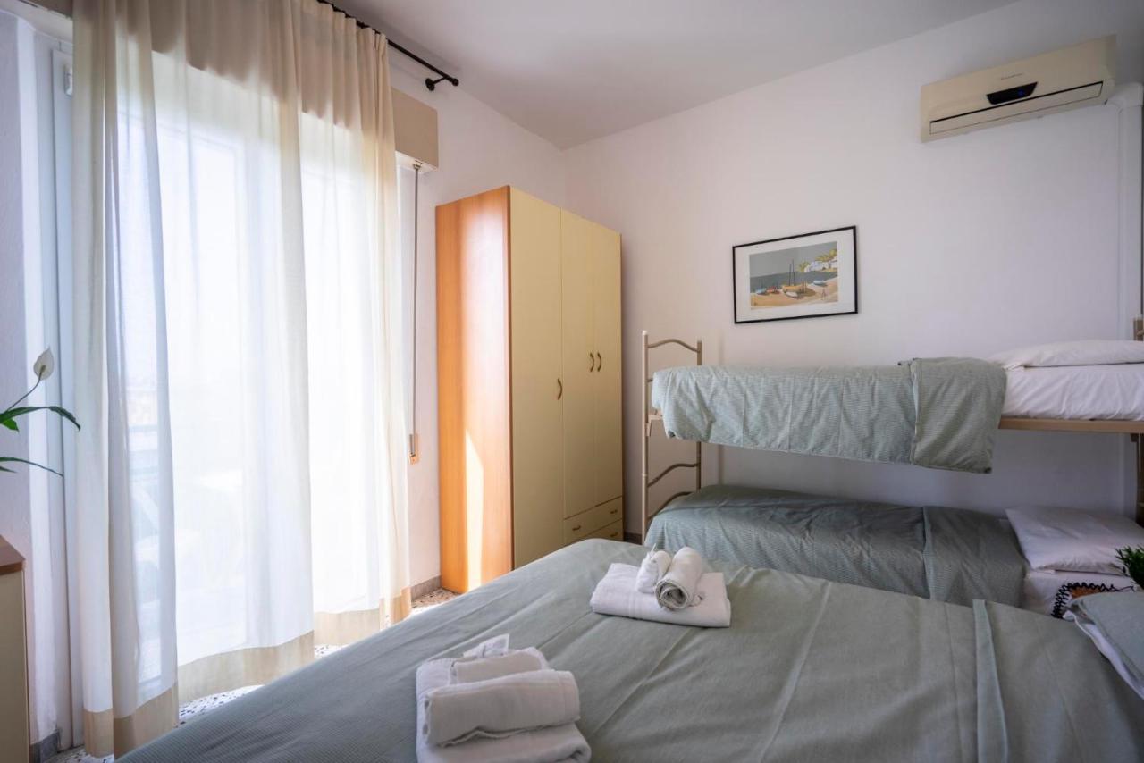 Hotel Mamy Rimini Exterior photo